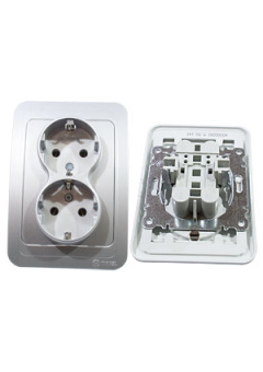 23482, Розетка двойная 2 м с заземлением серебро встроенный монтаж