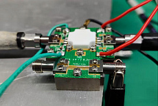 Подразделение SPE MMIC компании «Академ-комплект» совместно с инженерами с ООО НПК «ТЕСАРТ» провело работу по корпусированию микросхемы усилителя мощности SPPA42731